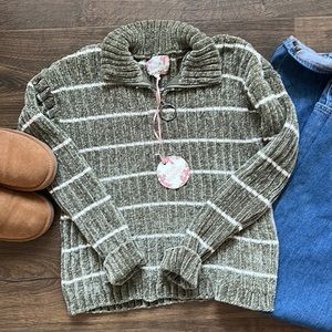 Women’s pink republic velvet olive stripe sweater size medium